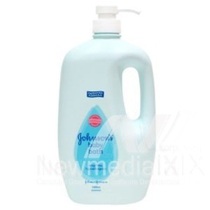 Johnson's Baby Bath with pump (1000 ml)